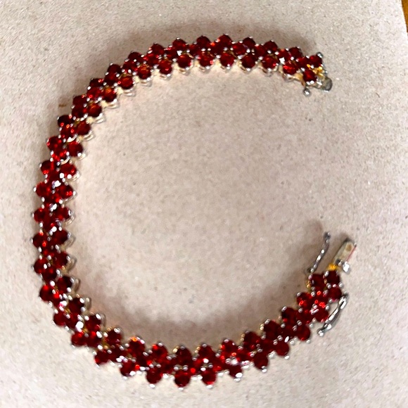 Ross-Simons Gorgeous 8” garnet 3 row bracelet